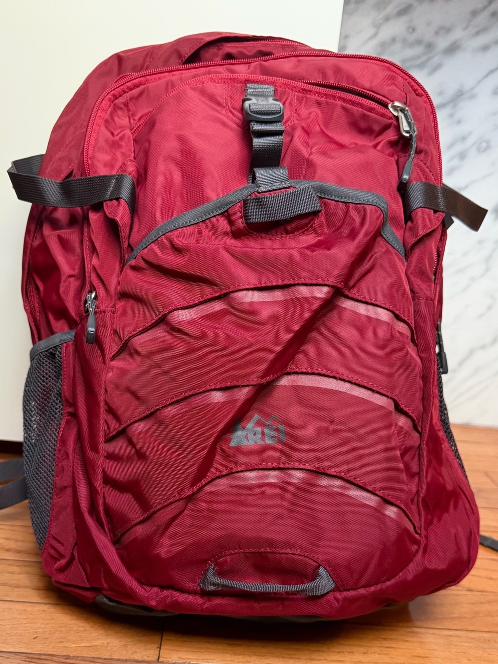 REI 32-liter Full Lode daypack - Lightweight Everyday Carry